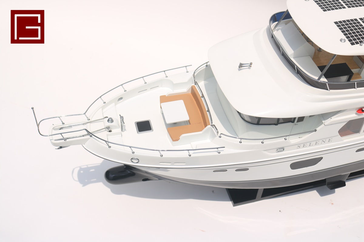 Selene 60 Ocean Explorer (1)