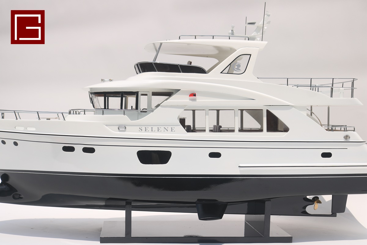 Selene 60 Ocean Explorer (2)