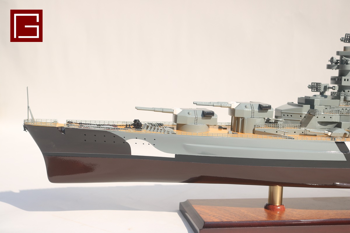 Bismarck (1)