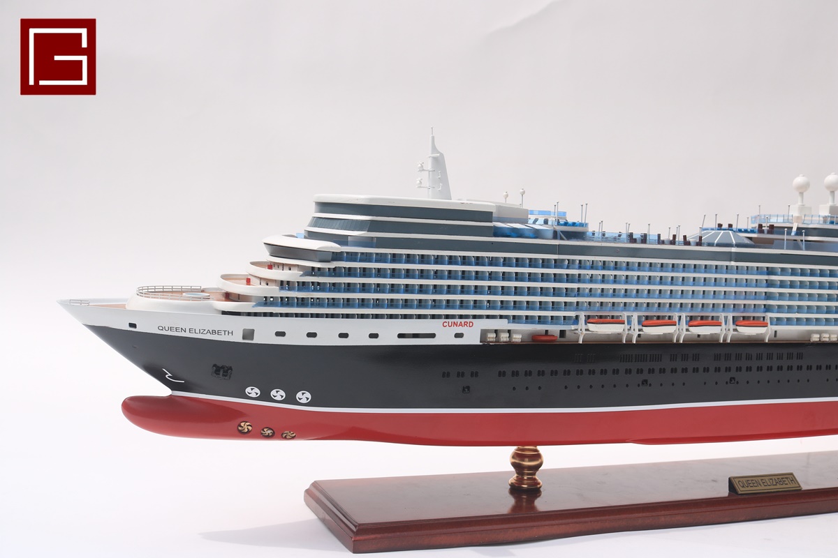 Ms Queen Elizabeth 2010 (1)