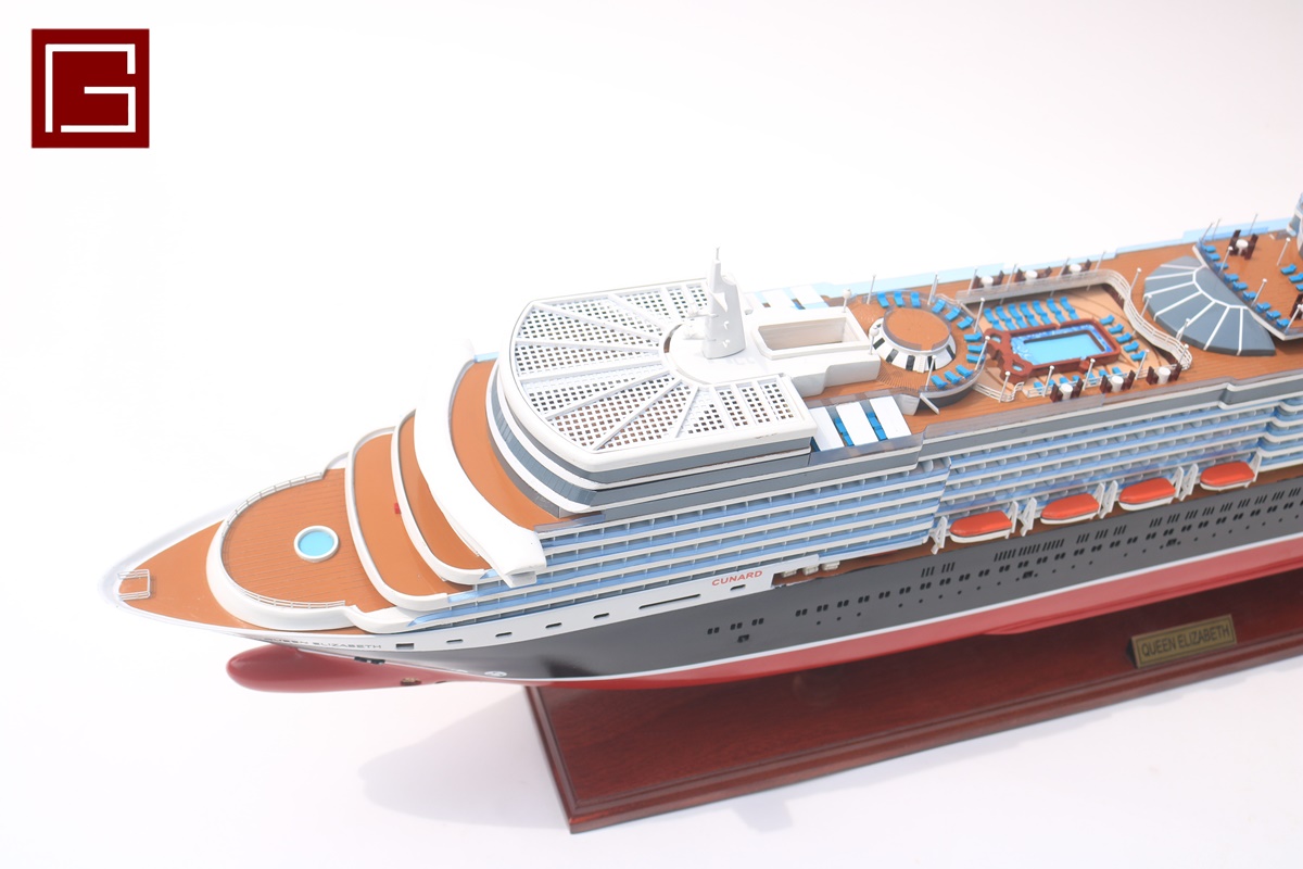 Ms Queen Elizabeth 2010 (2)