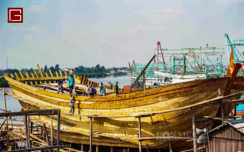 Traditional boats and vessels often have hulls made from wooden materials.