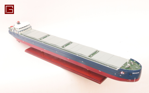 Bulk Carrier Model In Closed-hatch Version.