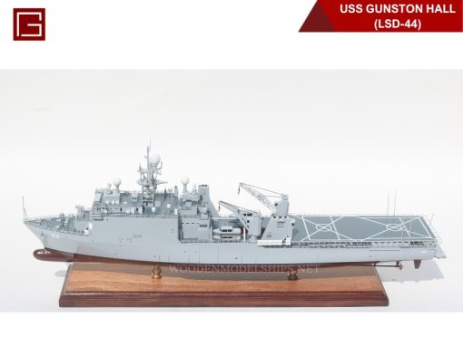 Uss Gunston Hall (lsd-44)-02