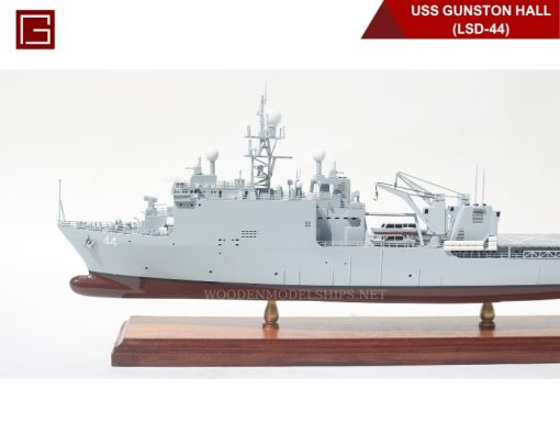 Uss Gunston Hall (lsd-44)-07