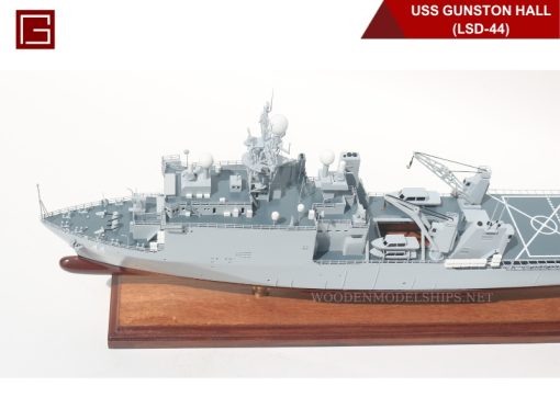 Uss Gunston Hall (lsd-44)-08