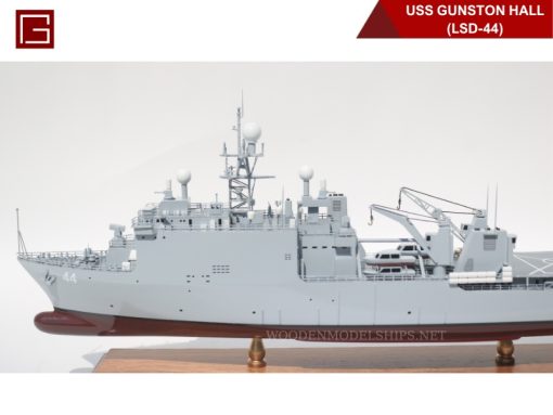 Uss Gunston Hall (lsd-44)-11